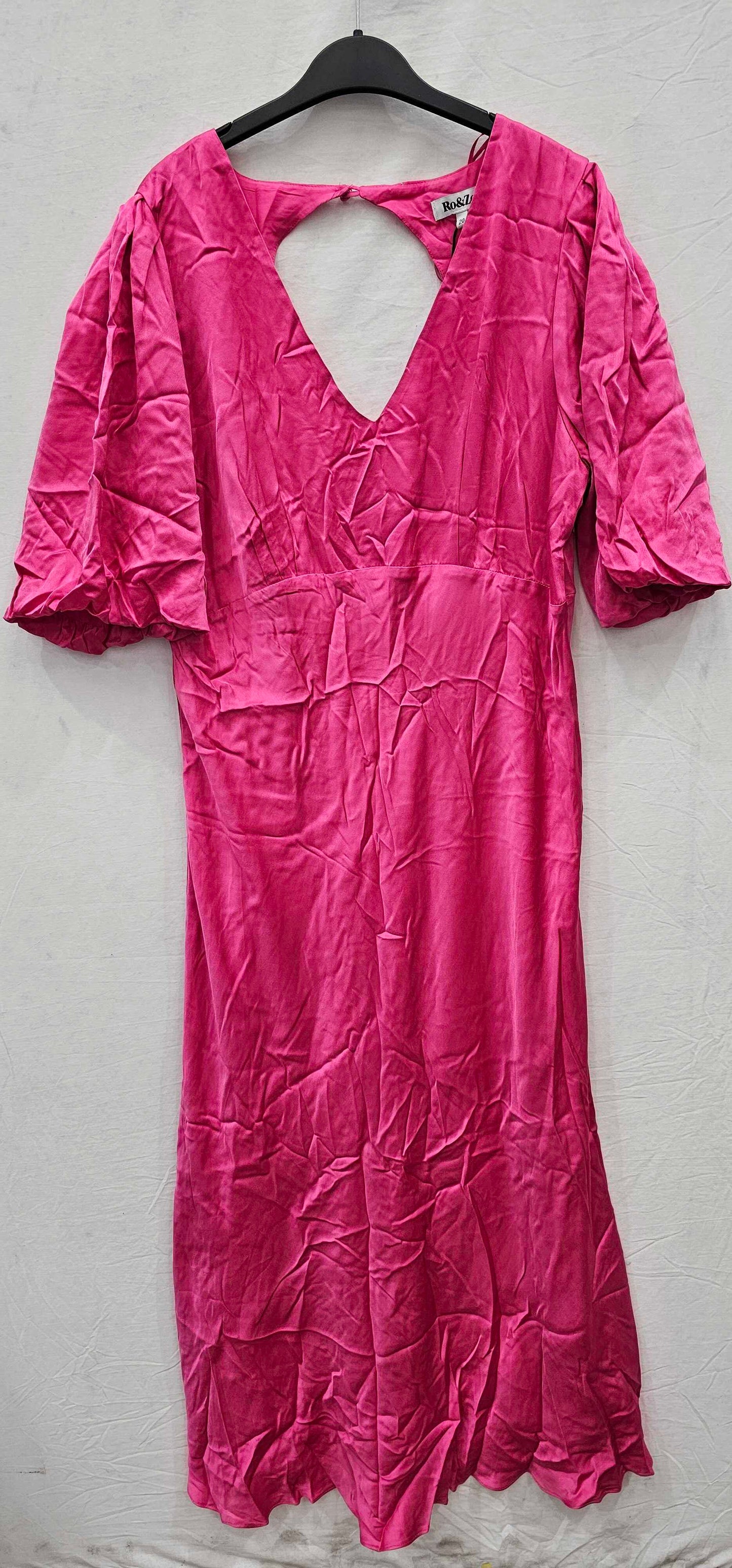 Ro & Zo - Evora Pink Bias Midi Dress - Pink Size: Uk20