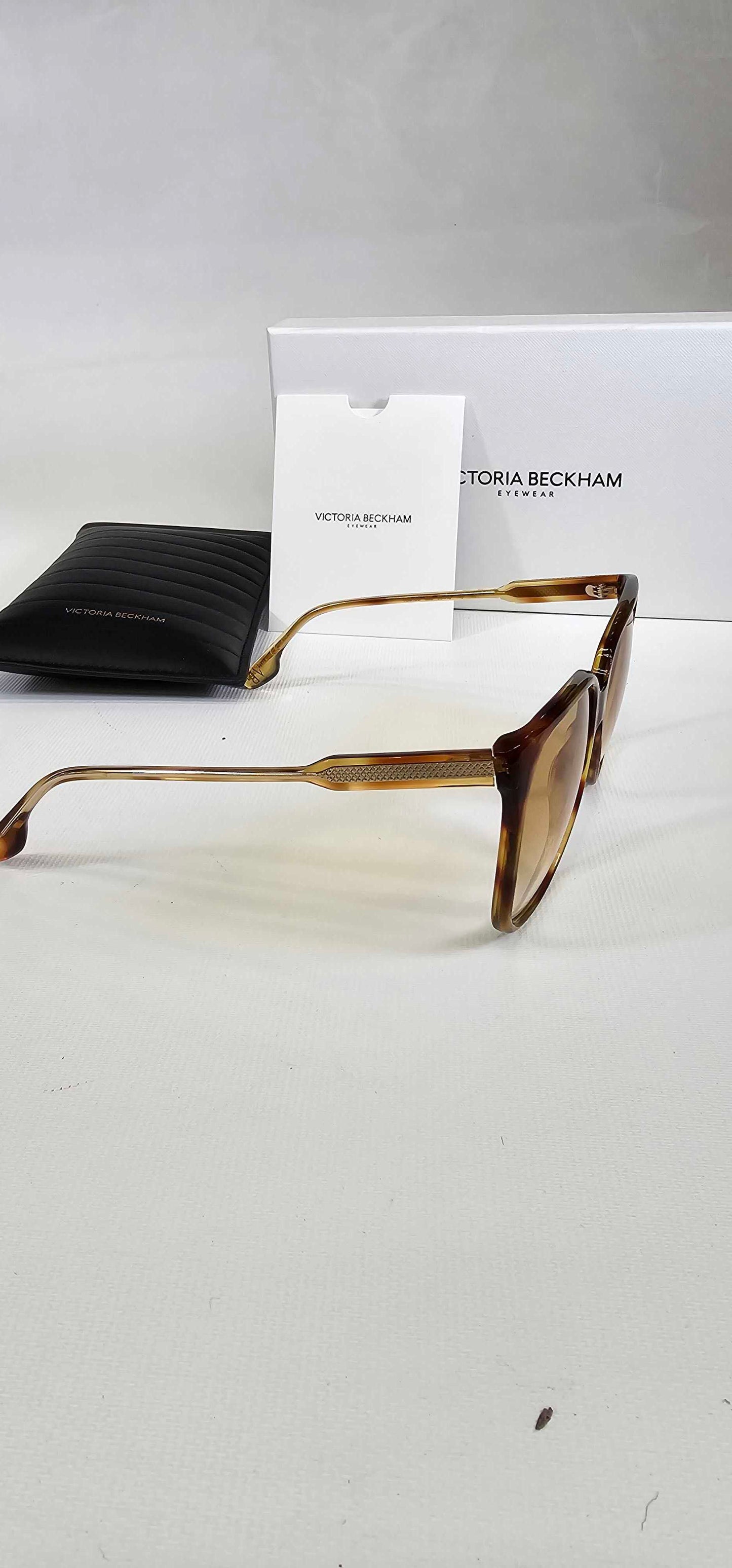 Victoria Beckham - Women's Havana Victoria Beckham Sunglasses 50Mm - Brown Size: 59