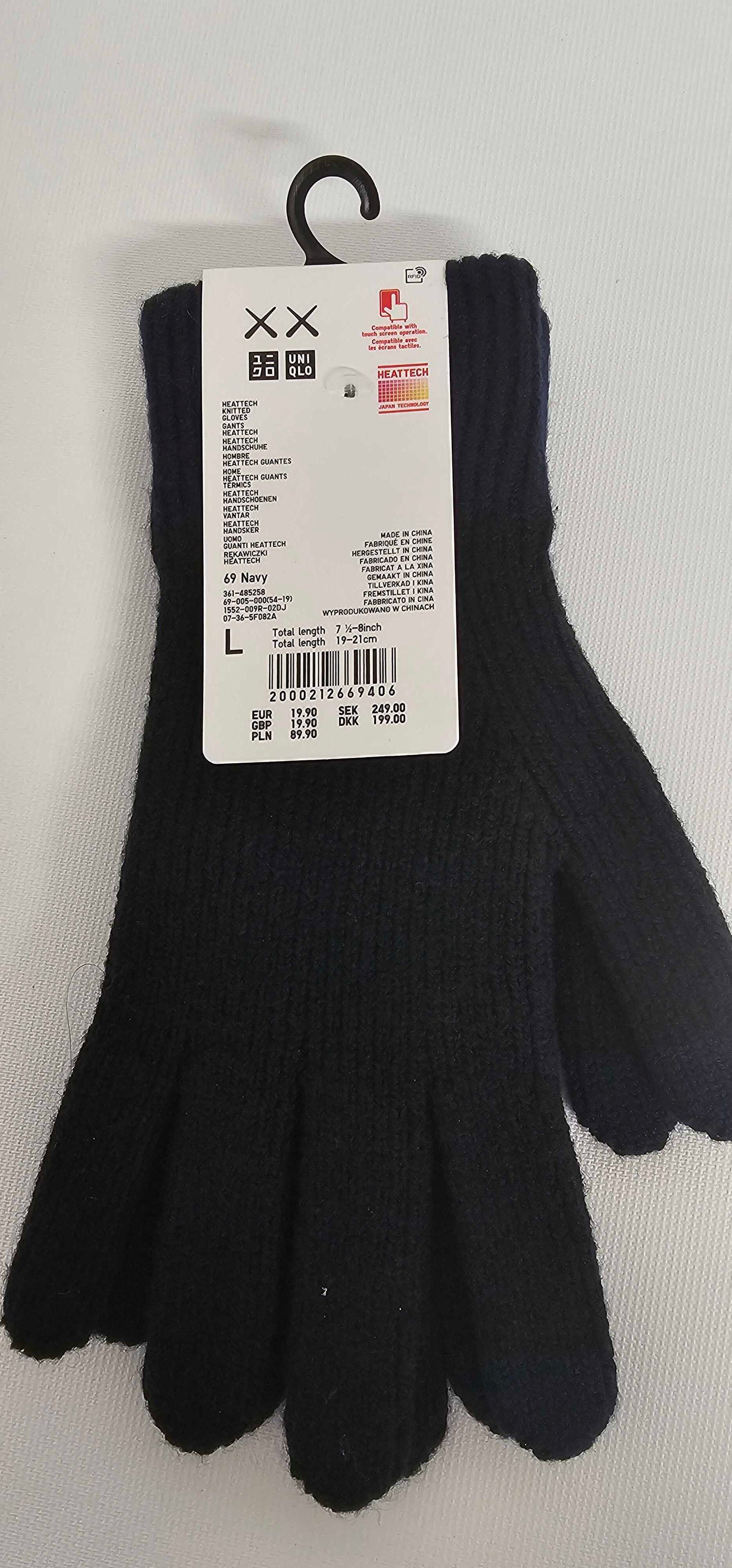 Kaws Winter Heattech Knit Gloves Size: L