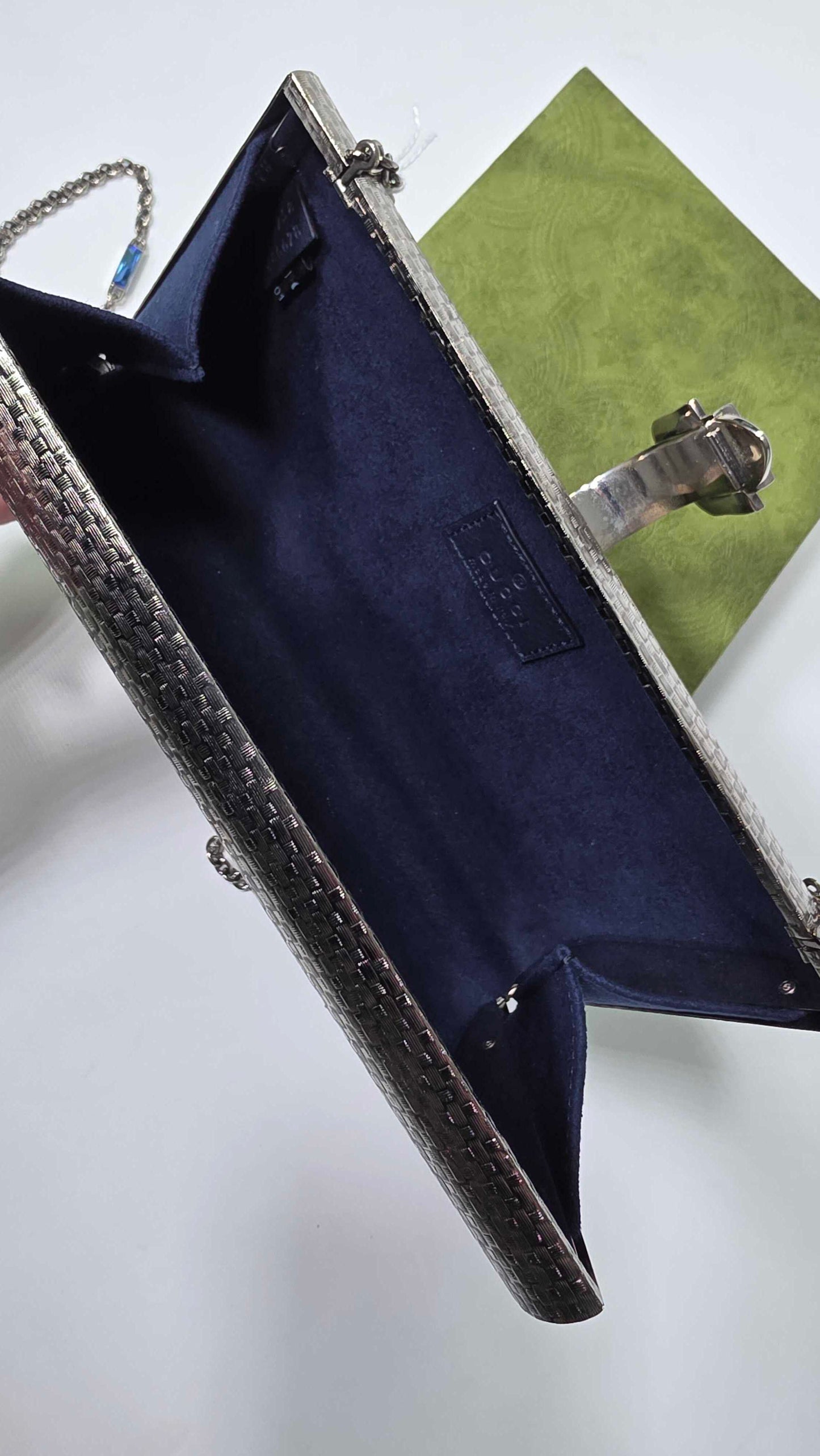 Gucci Silver Metal Shoulder Bag Silvery Size: *