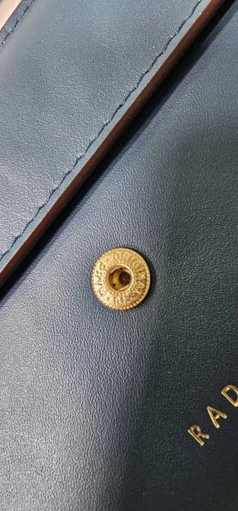 Autumn Leaves
Large Flapover Wallet Size: Large