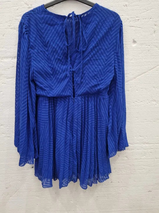 Asos Design Curve Tie Back Fluted Sleeve Pleated Chevron Chiffon Midi Dress Size: Uk 14