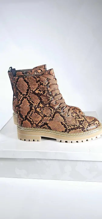 Snake Print Lace Up/Side Zip Platform Ankle Boots Size: Eu 40