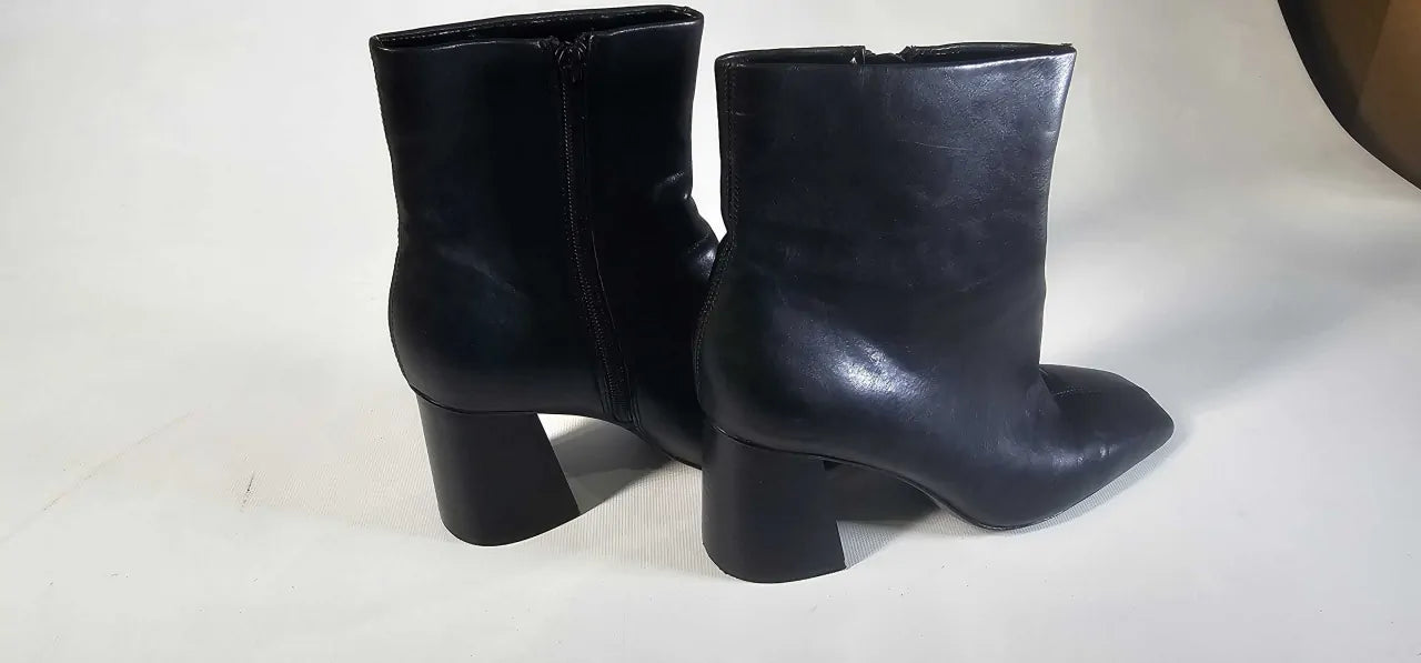 Mango Black Ankle Boots Size: Eu39
