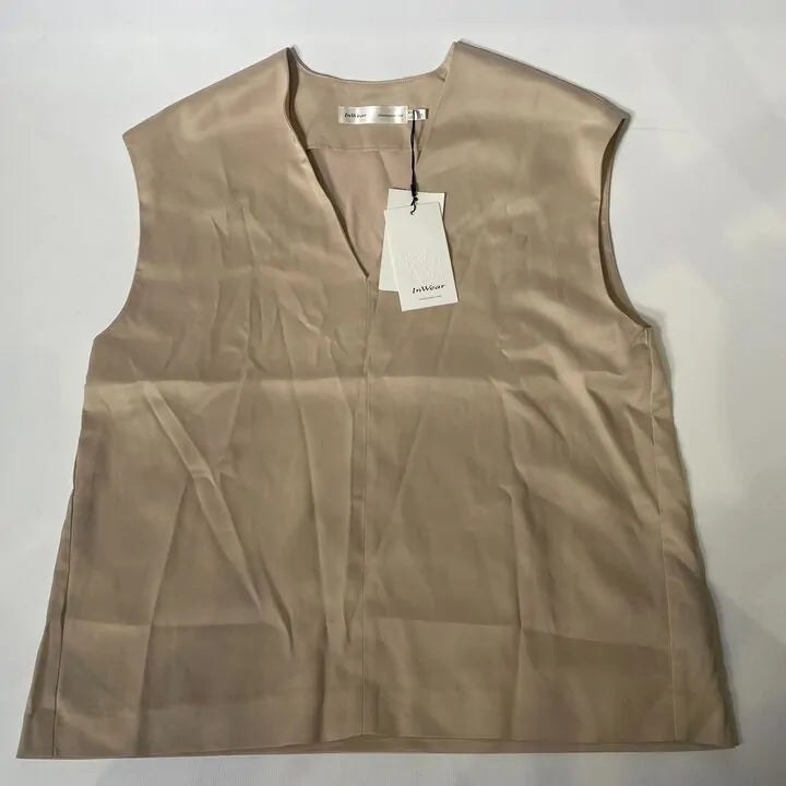 Inwear-30108338 140708 Cement-10-Beige V-Neck Zilky Top Size: Uk 10