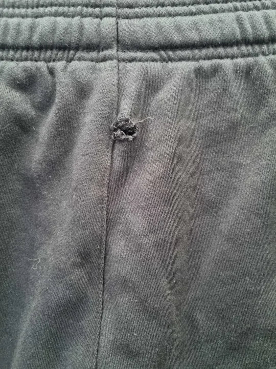 Lacoste Relaxed Fit Sweatpants Size: 4