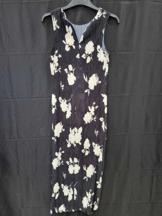 Ro&Zo Mono Floral Print Plisse Tube Dress Size: Uk 14