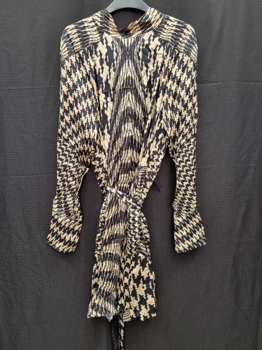 Reiss Black Ester Mono Print Dress Size: Uk 10