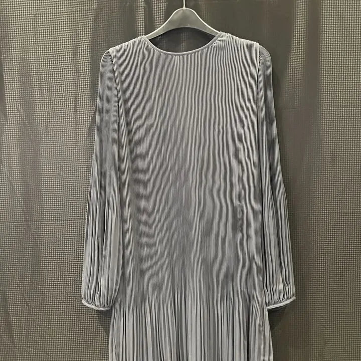 Mint Velvet-M-Dark Grey Pleated Midi Dress Size: Medium