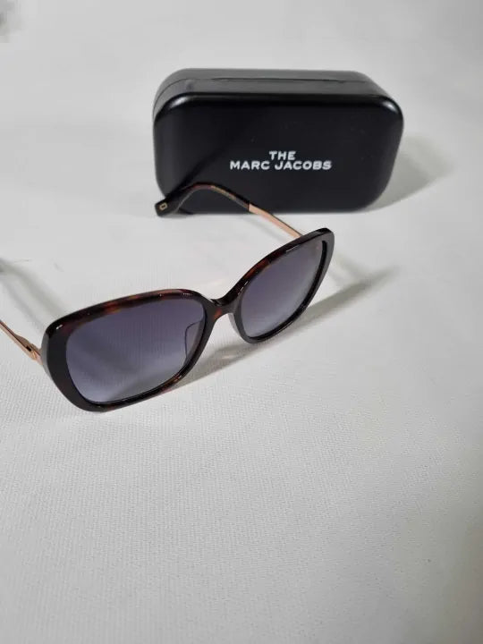Marc Jacobs Sunglasses Size: *
