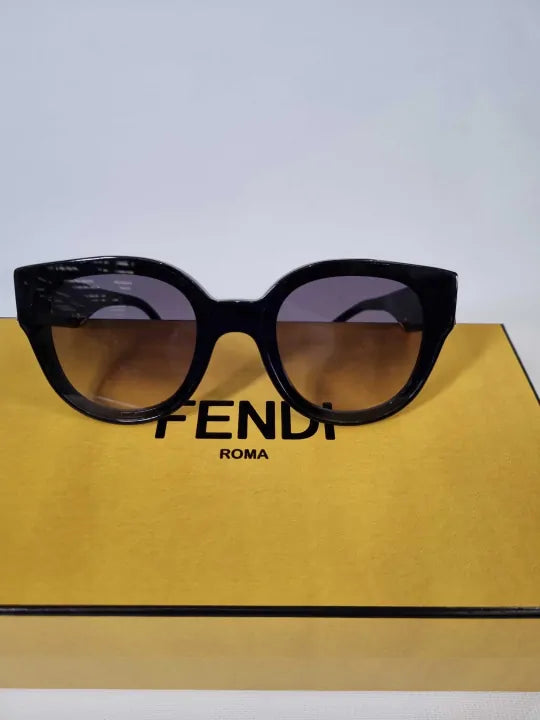 Fendi - Women's Black Fendi Sunglasses 63Mm Size: *