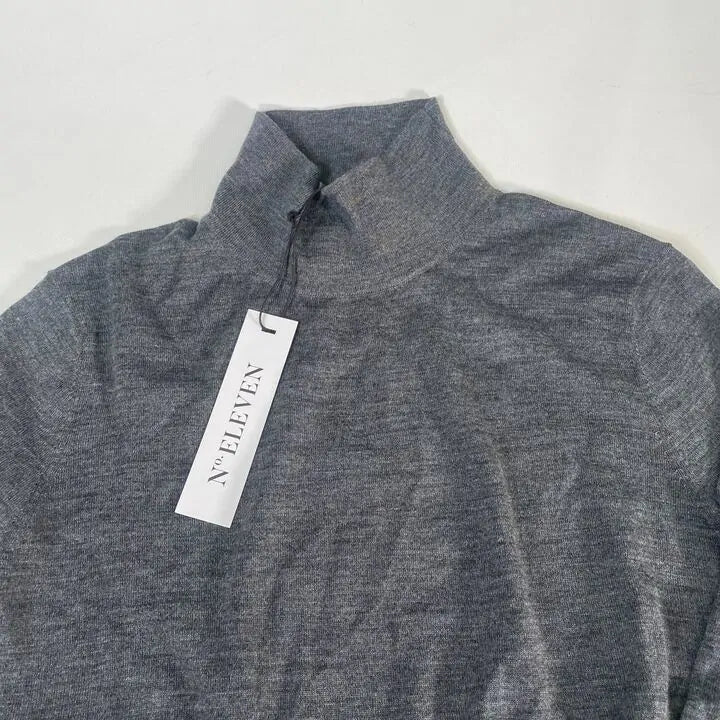 N°· Eleven-Charcoal Merino Wool Fine Knit Top Size: Small