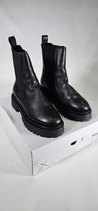 & Other Stories - Black Leather Ankle Boot - Black Size: 37