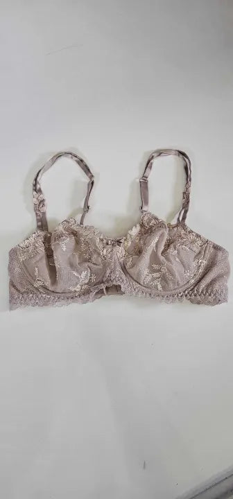 Lise Charmel Bra / Acc3091D Size: 32