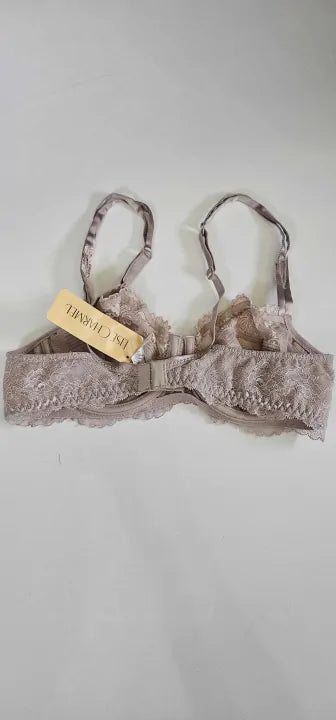 Lise Charmel Bra / Acc3091D Size: 32