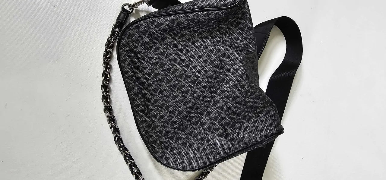 Michael Kors-30F2S04M8M02322F-*-Black-Black And Silver Slater Medium Sling Pack Messenger Bag-Black