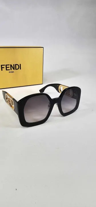 Fendi-fe40065f 5681S-*-black-women's Black Fendi Sunglasses 54Mm-black Size: 54Mm