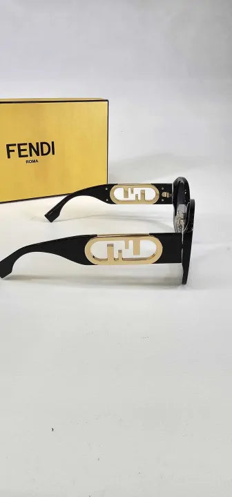 Fendi-fe40065f 5681S-*-black-women's Black Fendi Sunglasses 54Mm-black Size: 54Mm
