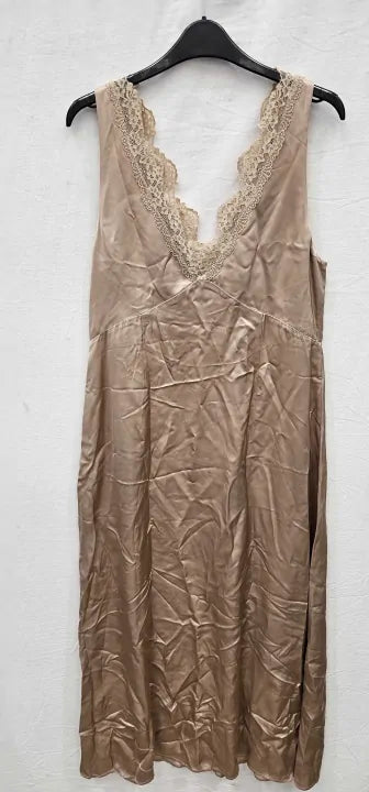 & Other Stories - Blush Slinky Lace Slip Dress - Beige Size: Eur 42