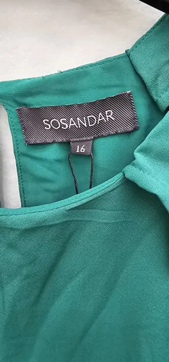 Sosandar-s20dw153gn0028-16-green-emerald Green Ruffle Trim Detail Shift Dress-green Size: Uk16