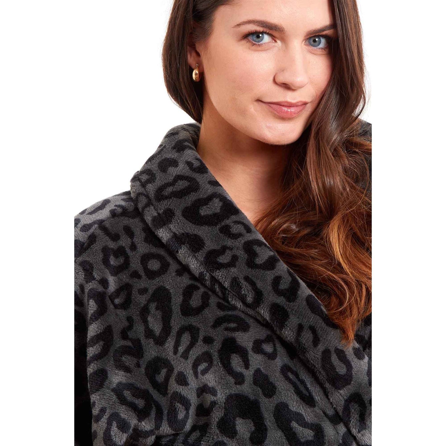 Women's Ultra-Soft Black Leopard Plush Fleece Bath Robe Warm Flannel Loungewear for Home Spa Gym Hotel Chic Animal Print by Daisy Dreamer