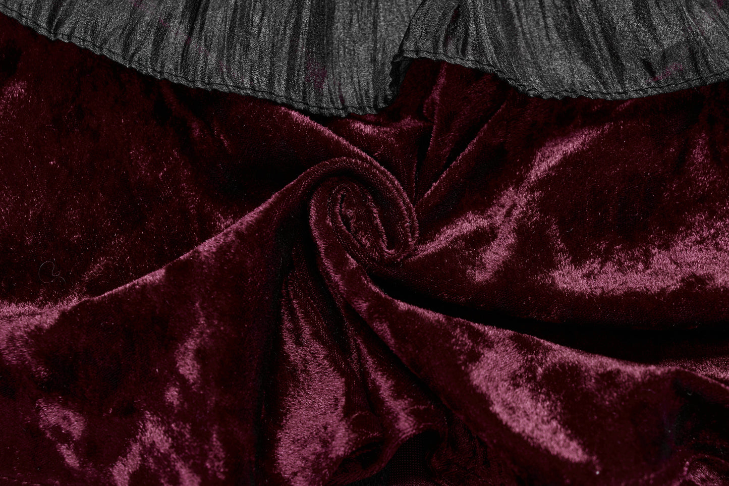 Punk Rave Elysia Velvet Ruffle Goth Shawl In Crimson