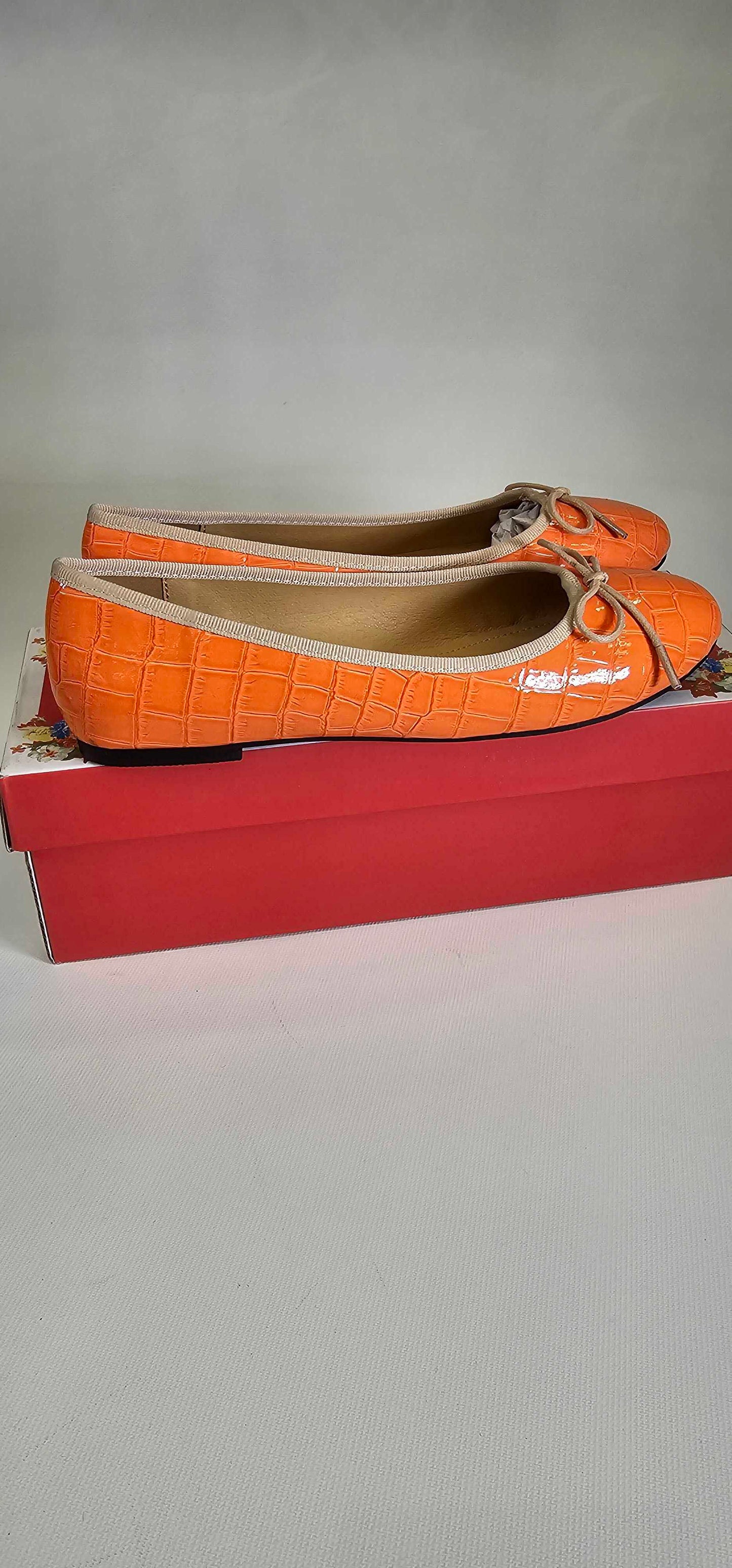 French Sole - Coral Patent Leather Amelie Pump - Orange Size: Uk5