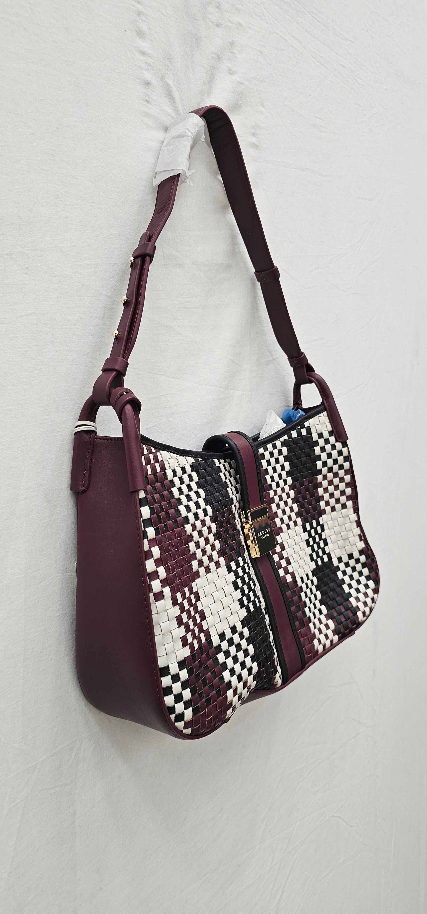 Radley - Dark Cherry Grosvenor Remastered Medium Ziptop Shoulder - Red Size: *