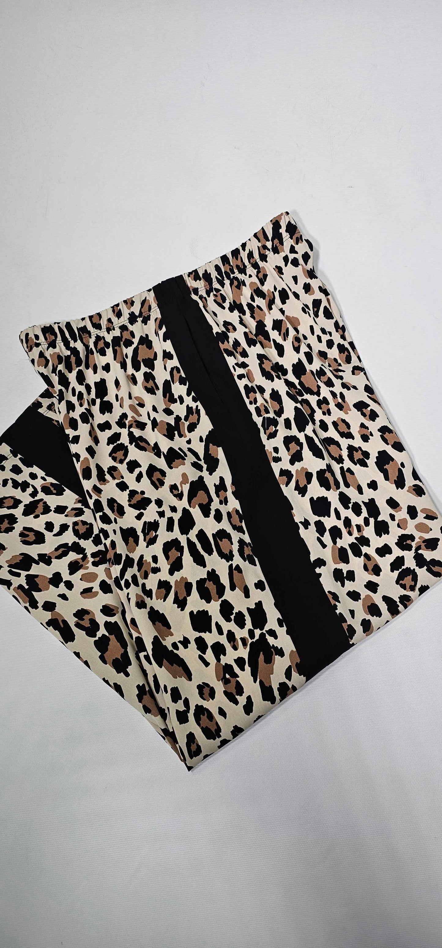 Joseph Ribkoff - Leopard Print Wide 3/4 Leg Trousers - Black Size: Uk10