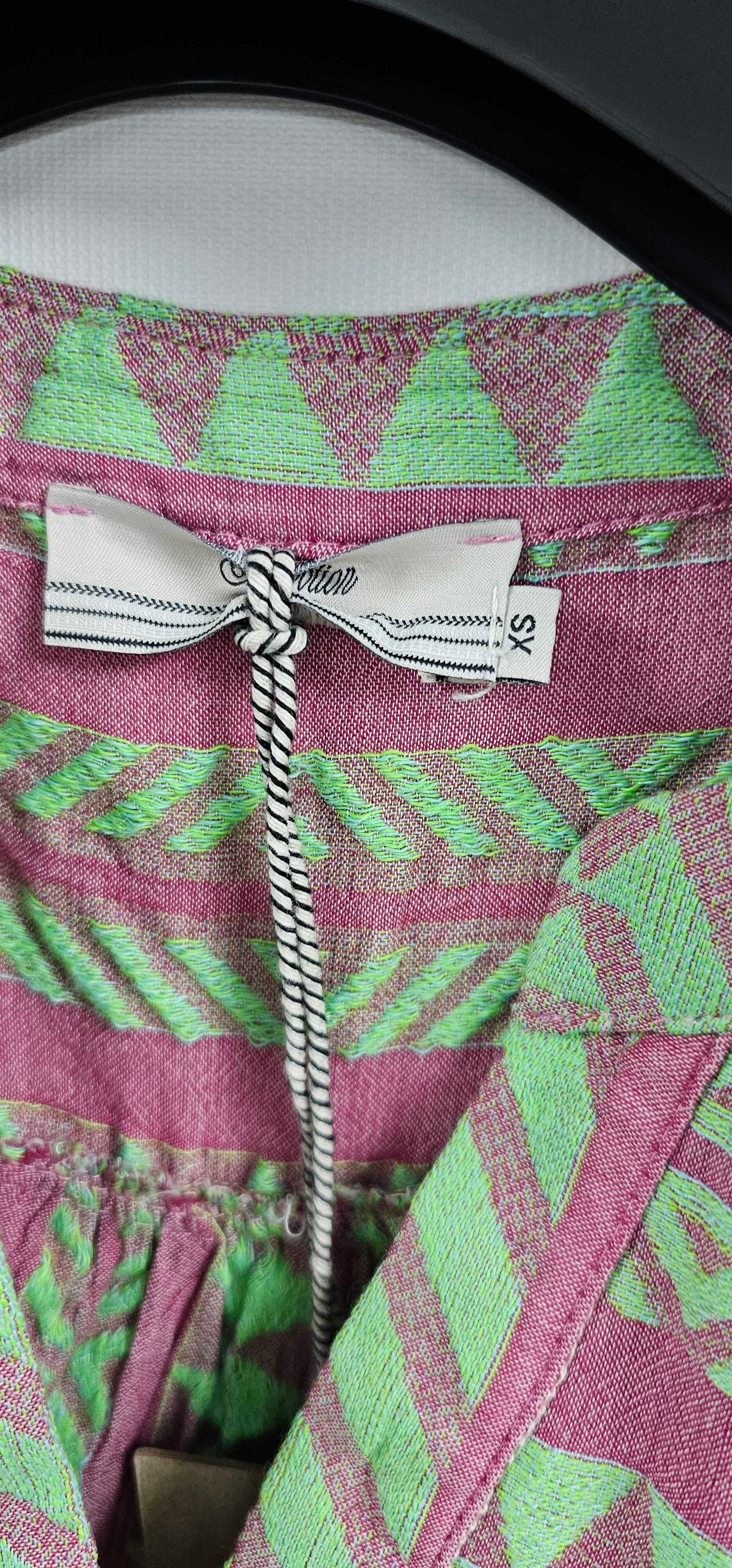 Devotion - Ella Dress - Green, Red Size: Xs