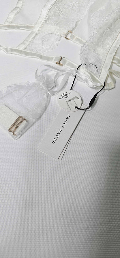 Janet Reger - Thea Curve Halter Neck Bralette White - White Size: 38B