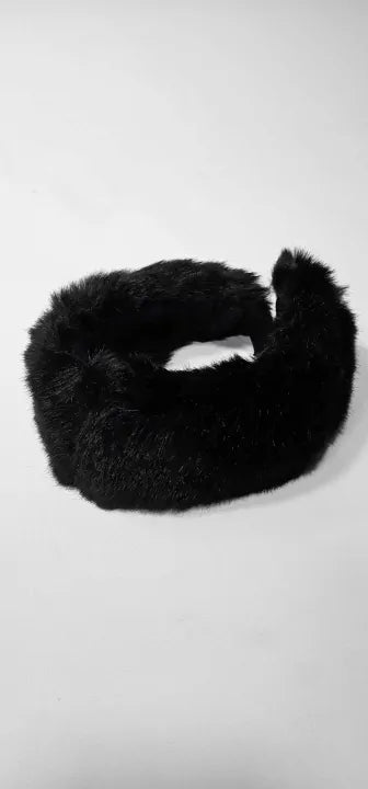 No Eleven - Black Shearling Snood - Black Size: Os
