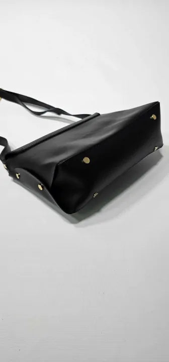 Lucky Bees - Black Crossbody Bag - Black Size: *