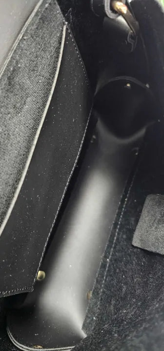 Lucky Bees - Black Crossbody Bag - Black Size: *