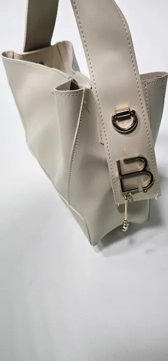 Cream Shoulder Bag Size: Medium