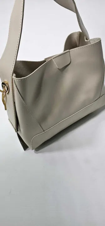 Cream Shoulder Bag Size: Medium
