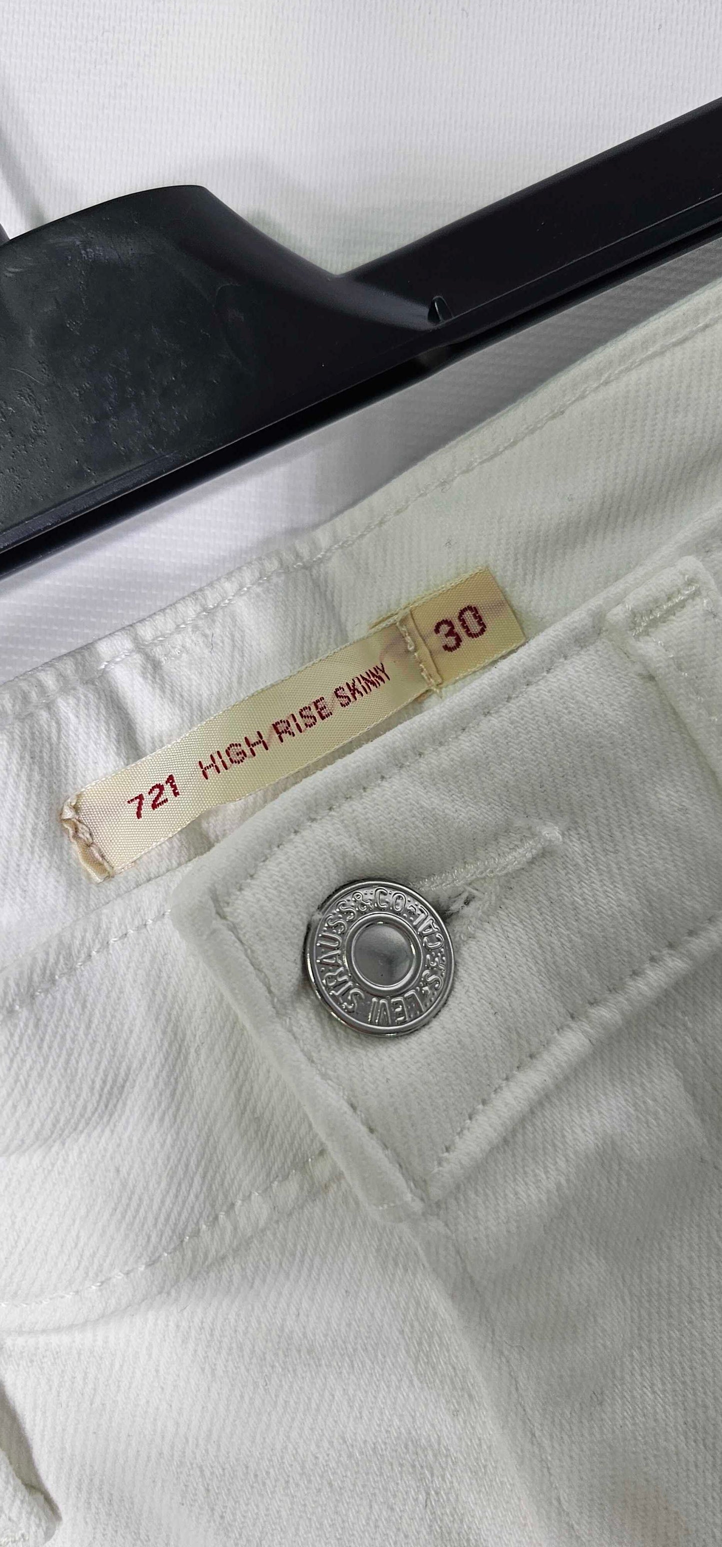 Levi's - White 721™ Skinny Jeans - White Size: W30 L32