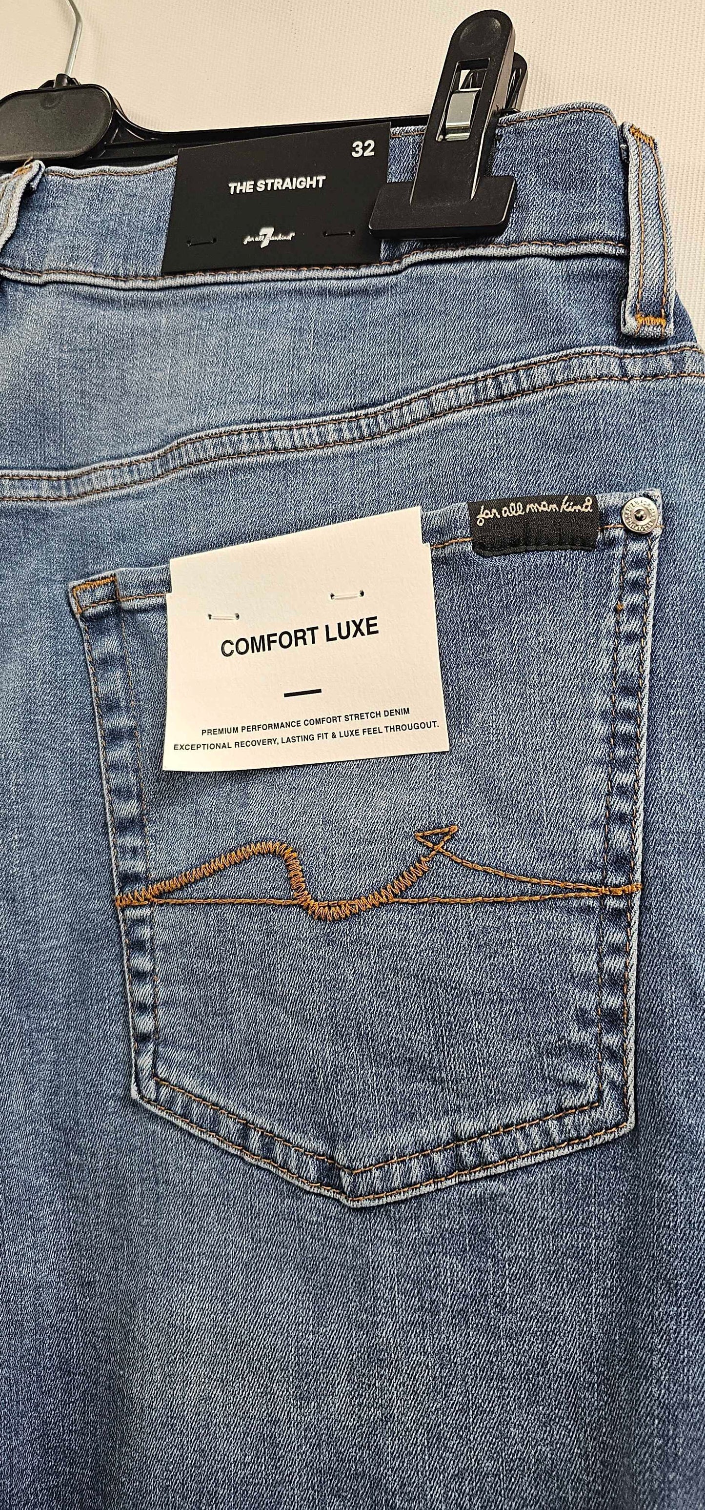 7 For All Mankind - Light Blue Straight Stretch Jeans - Blue Size: 32