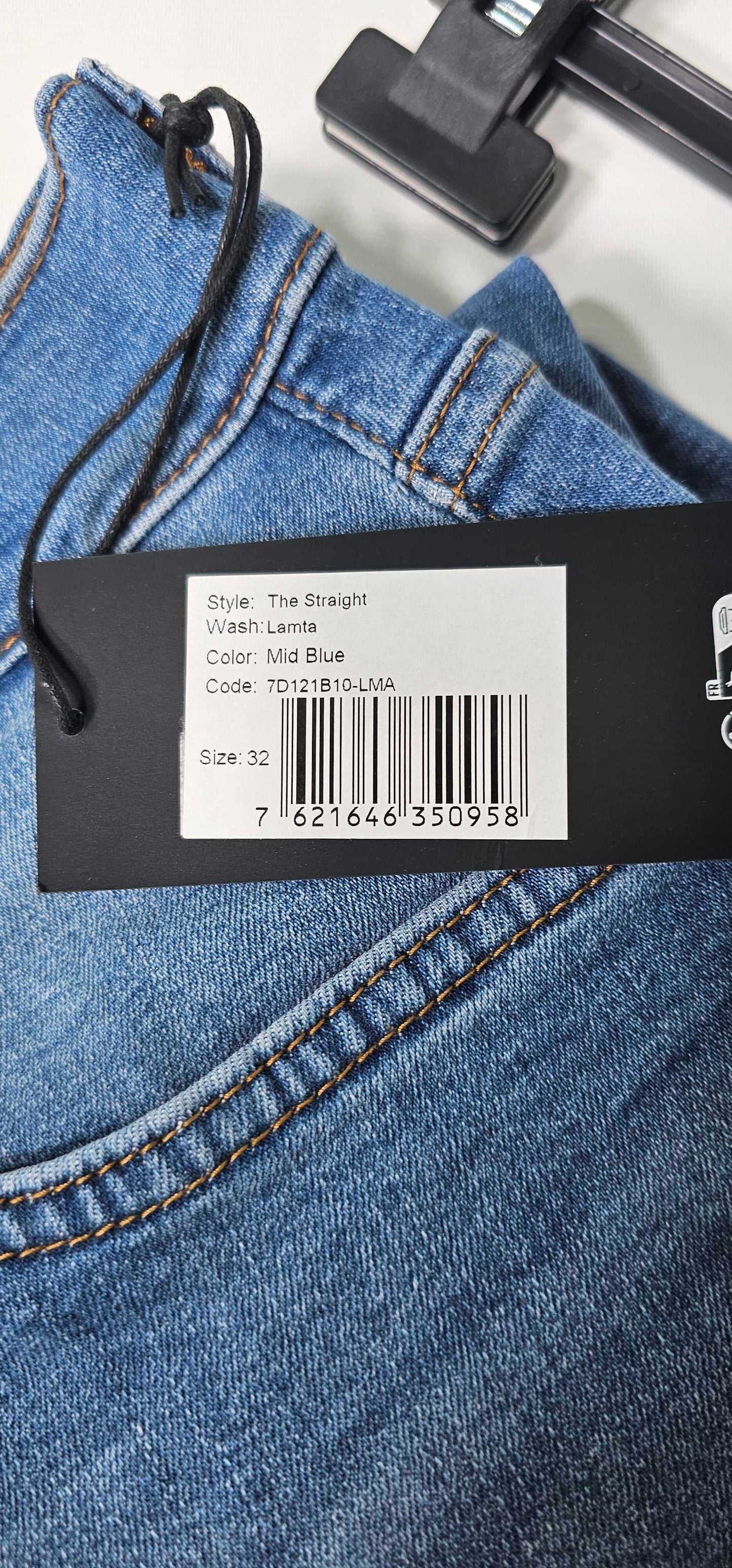 7 For All Mankind - Light Blue Straight Stretch Jeans - Blue Size: 32