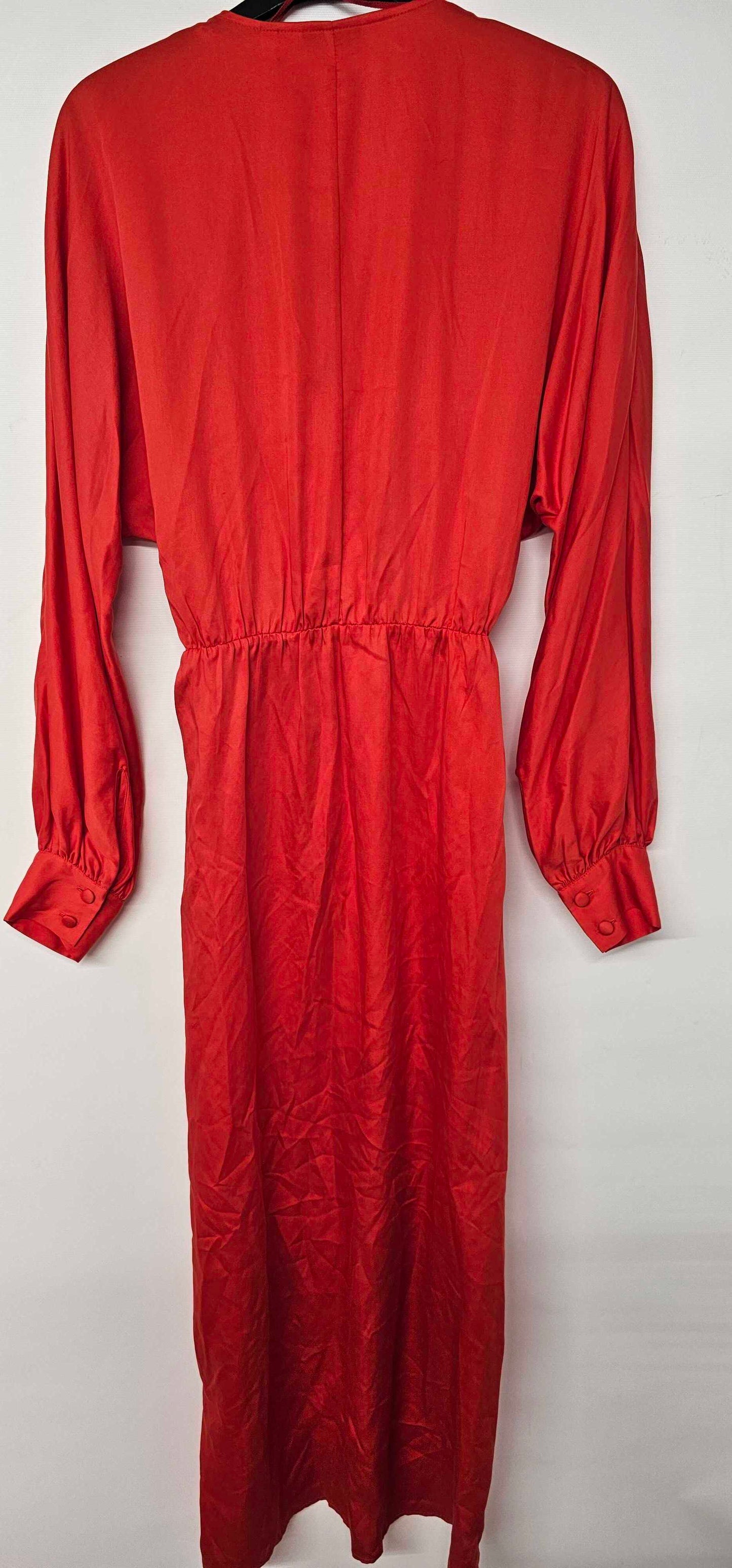 & Other Stories - Scarlet Relaxed Pleated Detail Wrap Dress - Red Size: Uk6
