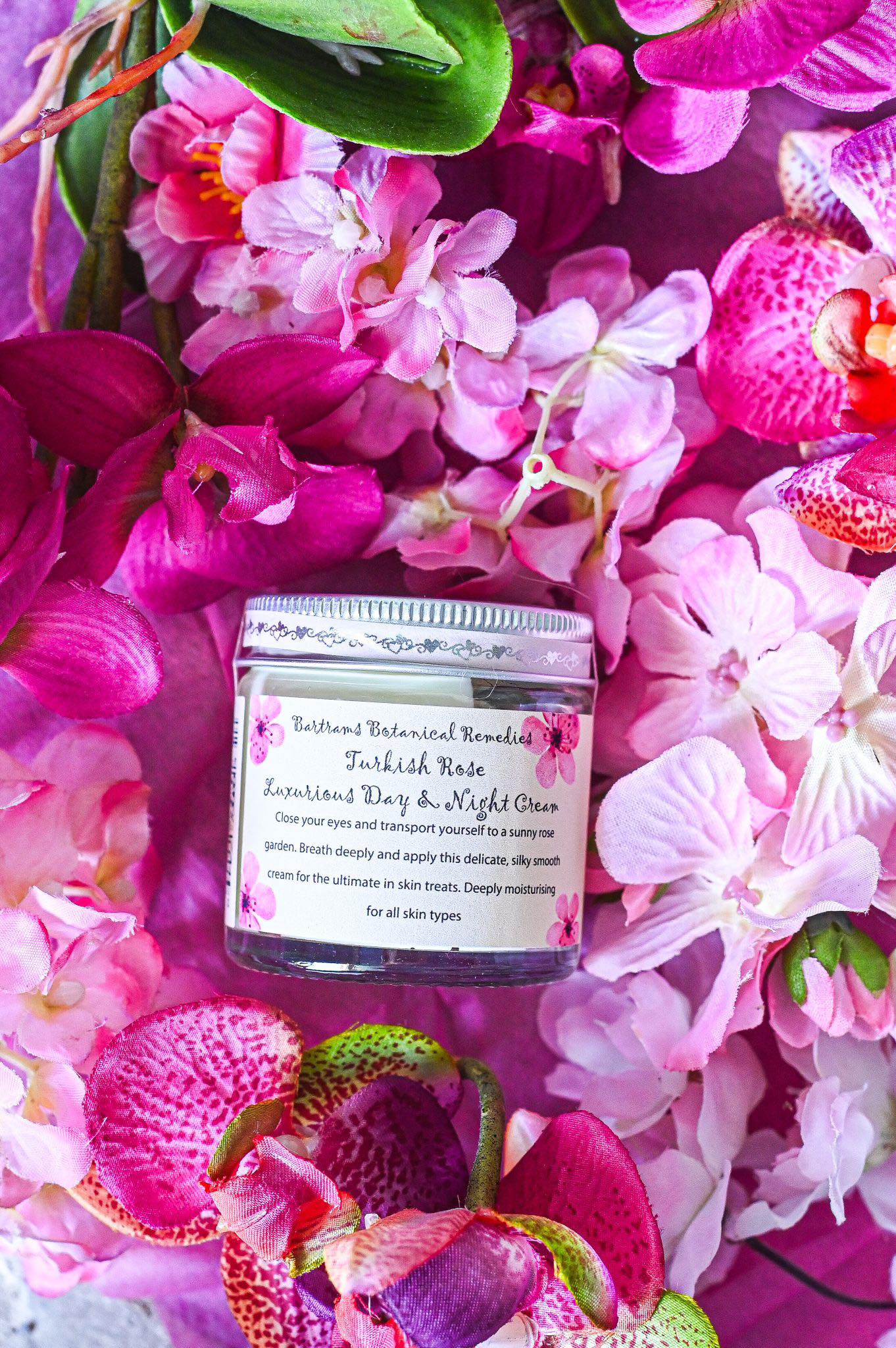 Turkish Rose Luxurious Day & Night Cream - Indulge Your Skin with Timeless Hydration: The Luxurious Turkish Rose Day & Night Cream