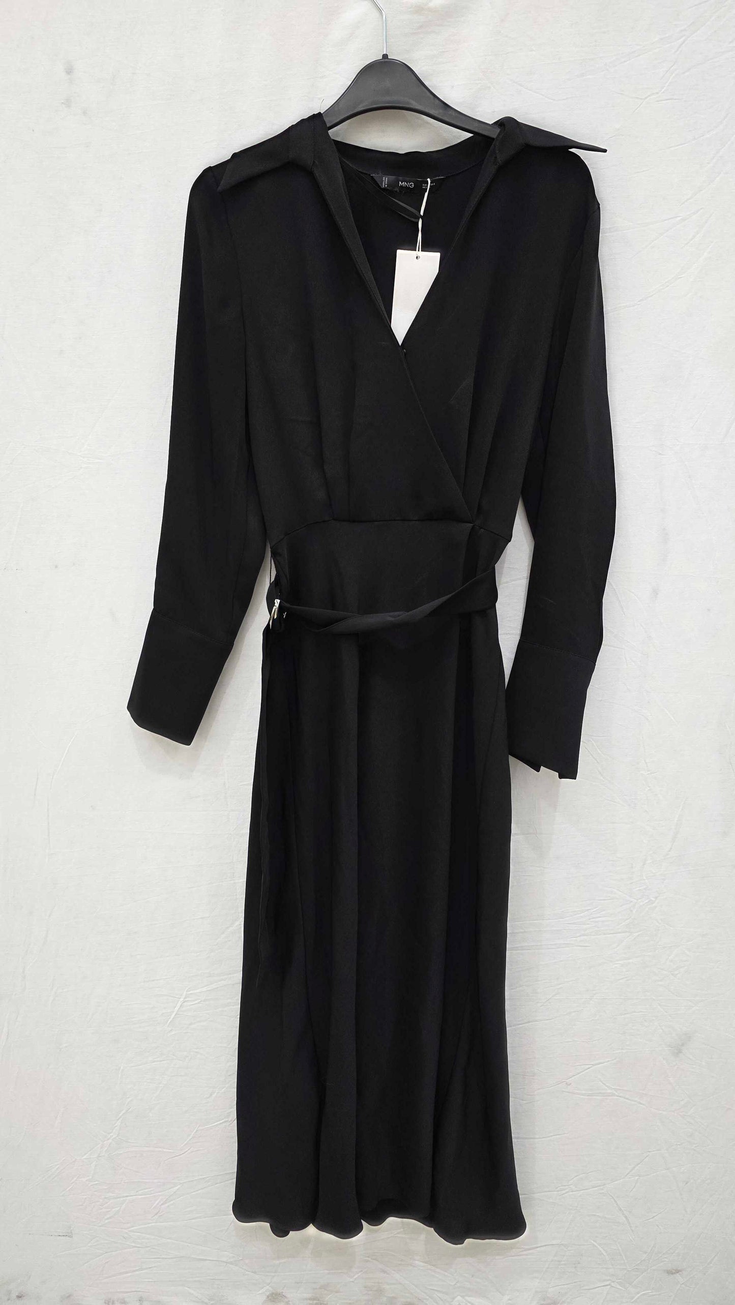 Mango - Black Buckle Flowy Dress Size: Small
