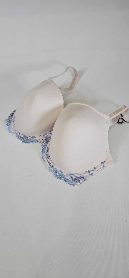 Wacoal - White Embrace Lace Contour Bra - Blue Size: 32F