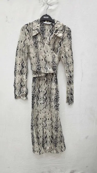 & Other Stories - Cream Snake Wrap Shirt Midi Dress Size: Uk 8