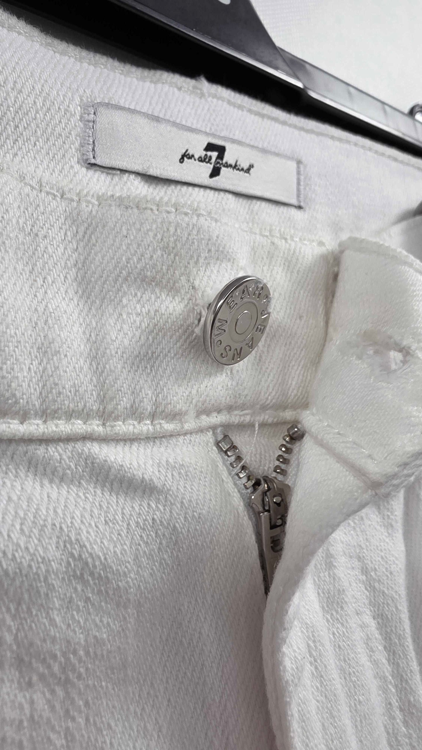 7 For All Mankind - White Logan Stovepipe Stretch Jeans Size: 26