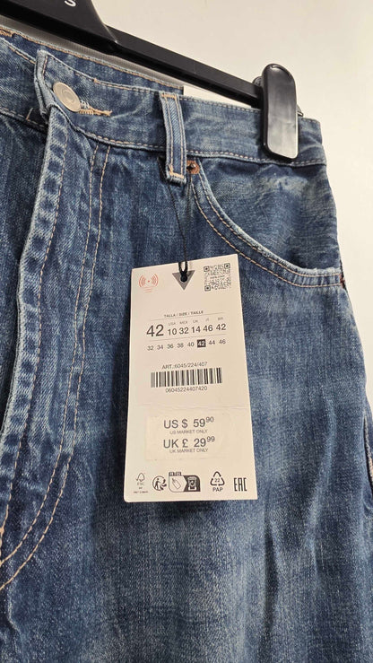 Zara Wide Bell Bottom Fit Jeans Size: 42