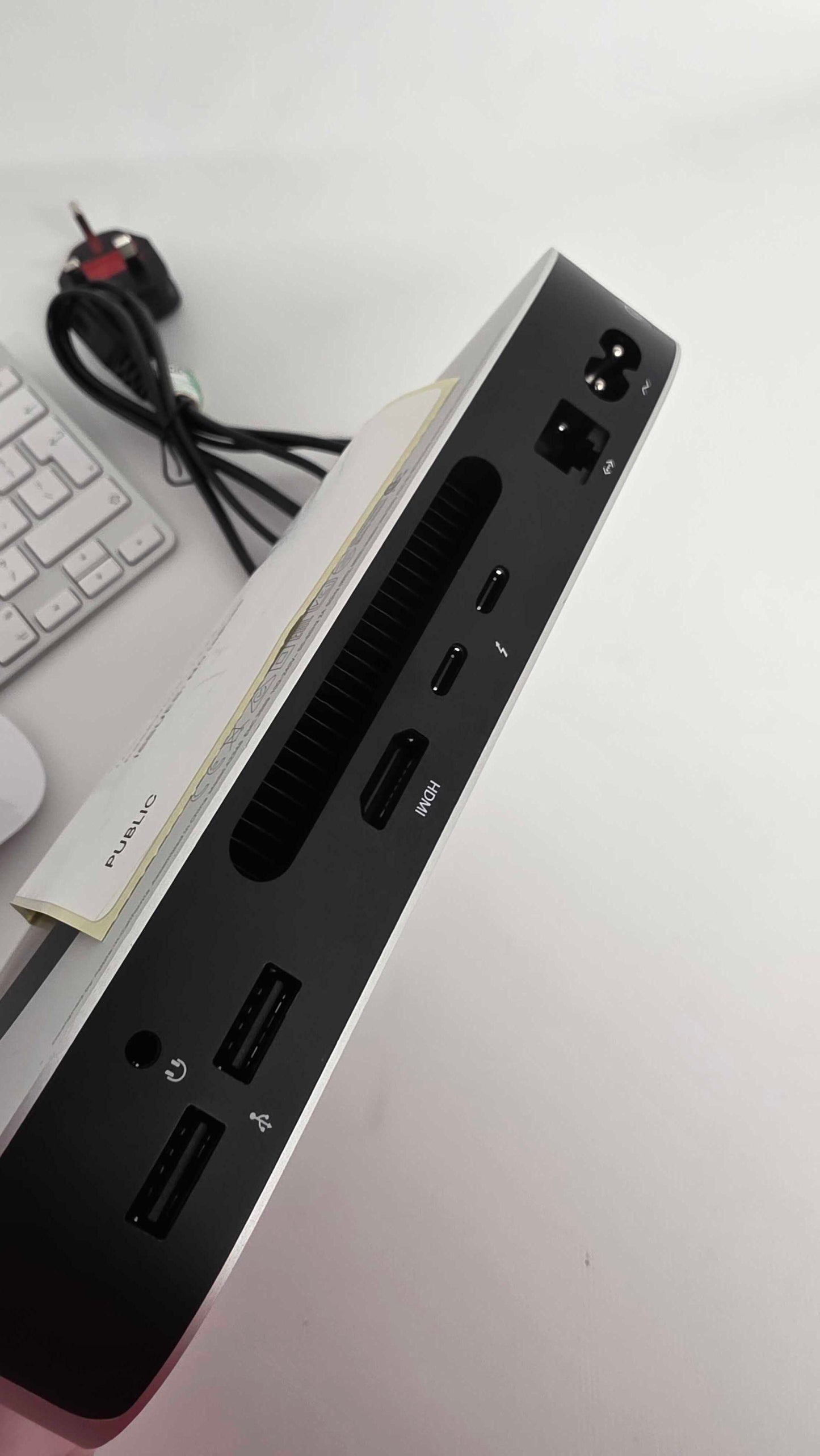 Mac Mini A2348 Size: 500Gb