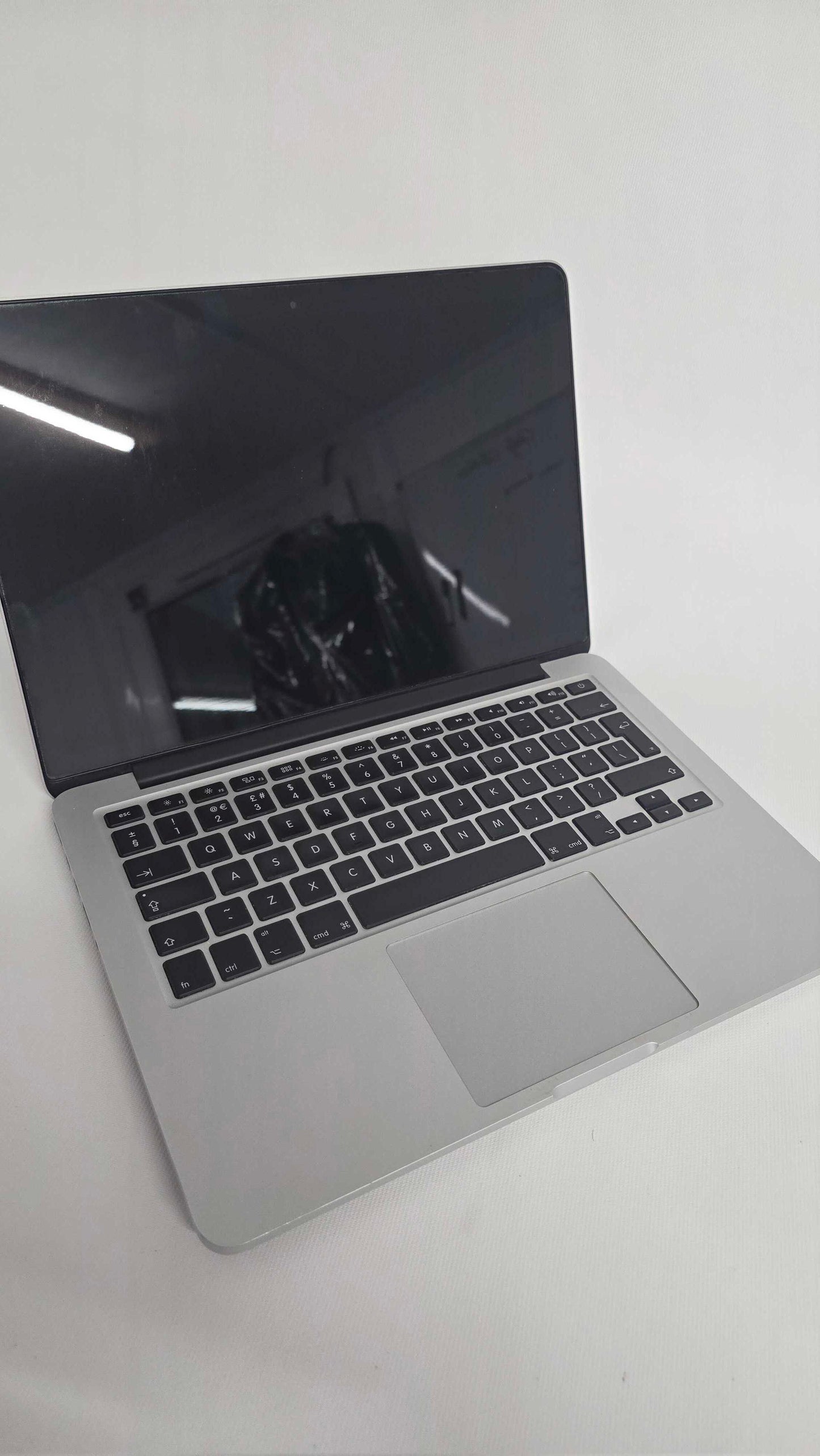 Macbook Pro A1536 Size: 128Gb