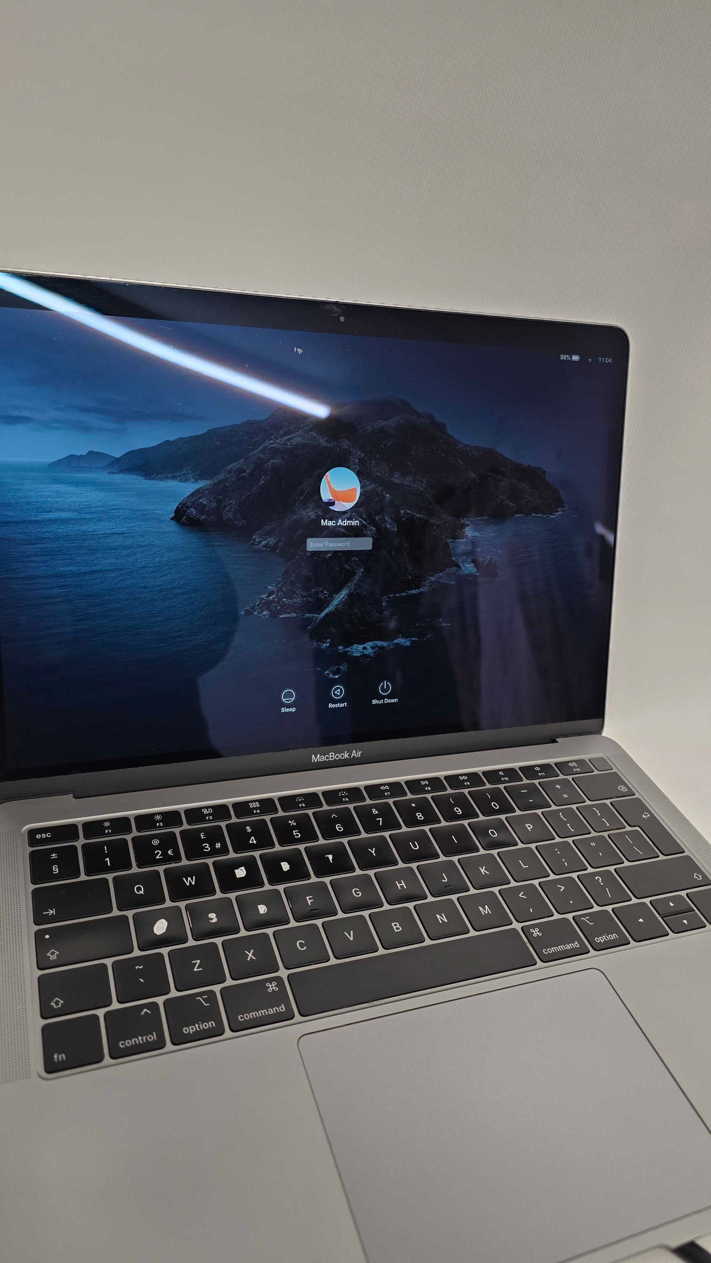 Macbook Air A1932 Size: -