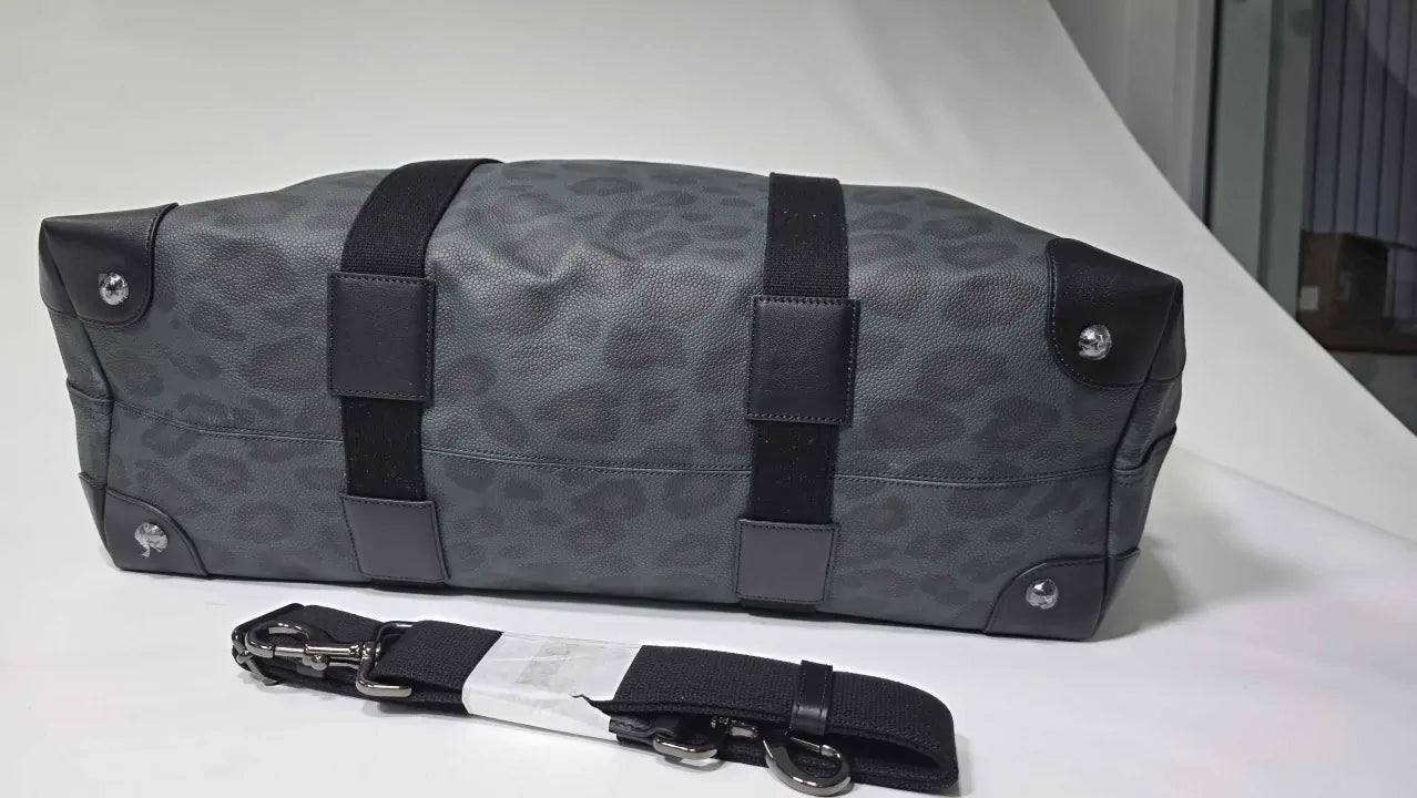 Mulberry Heritage Medium Clipper Green Leopard Printed Scotchgrain Size: Large